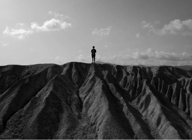 突破人生低谷的5个思维工具 图片