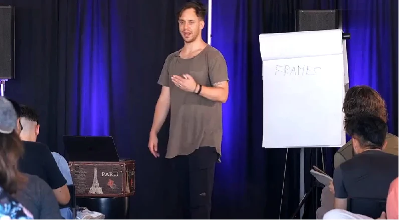 《高共振沟通》提高社交技巧的课程 朱利安