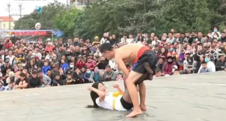 越南男女混合摔跤